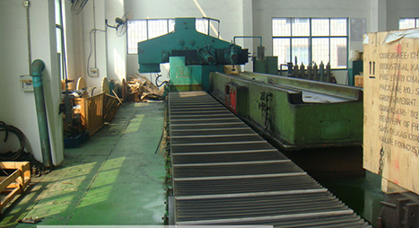 導(dǎo)軌磨加工進行軌道切割